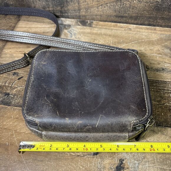 Concealed Carry Gun Tote'n Mamas Distressed Leather Crossbody Purse RFID - Picture 10 of 11